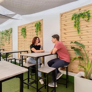Vandrarhem Casa Barcelo Camp Nou Barcelona, L'Hospitalet de Llobregat